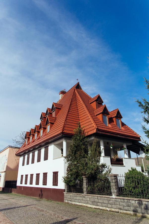 Готель Тячів Tyachiv Exterior foto