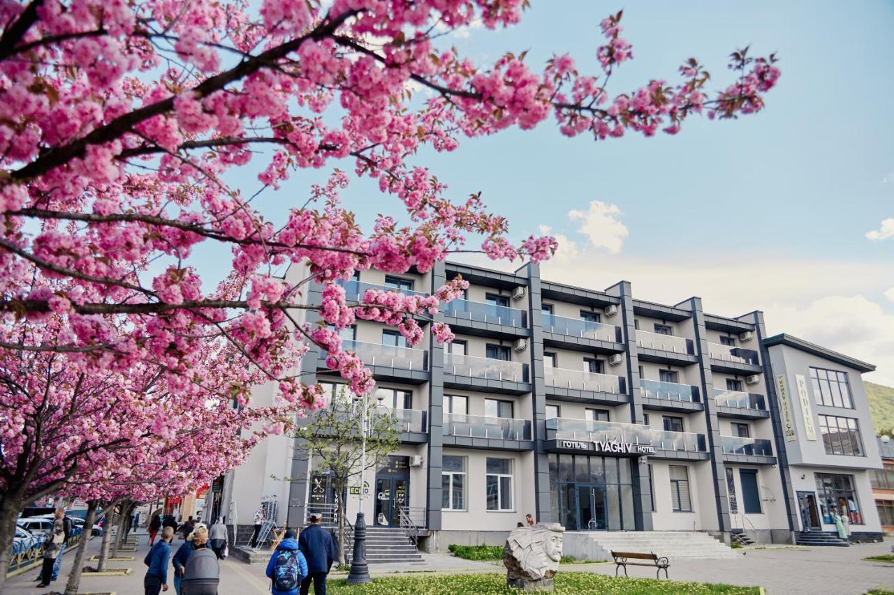 Готель Тячів Tyachiv Exterior foto